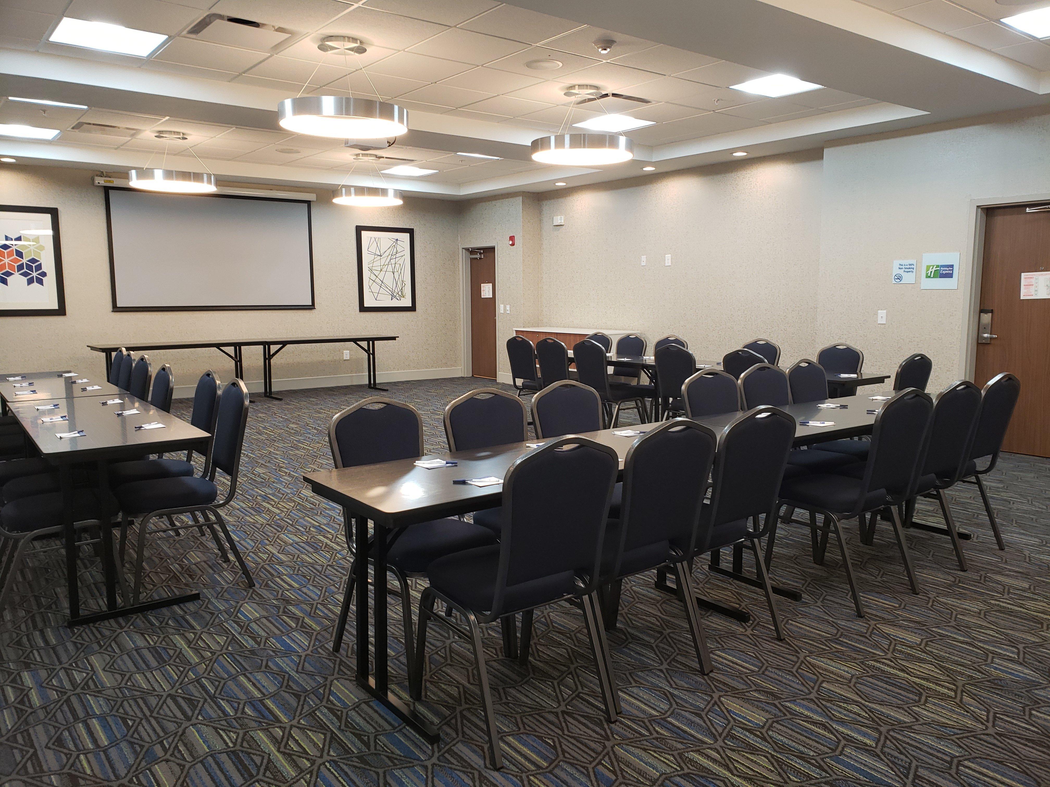 Holiday Inn Express & Suites Macon North By Ihg Exterior foto