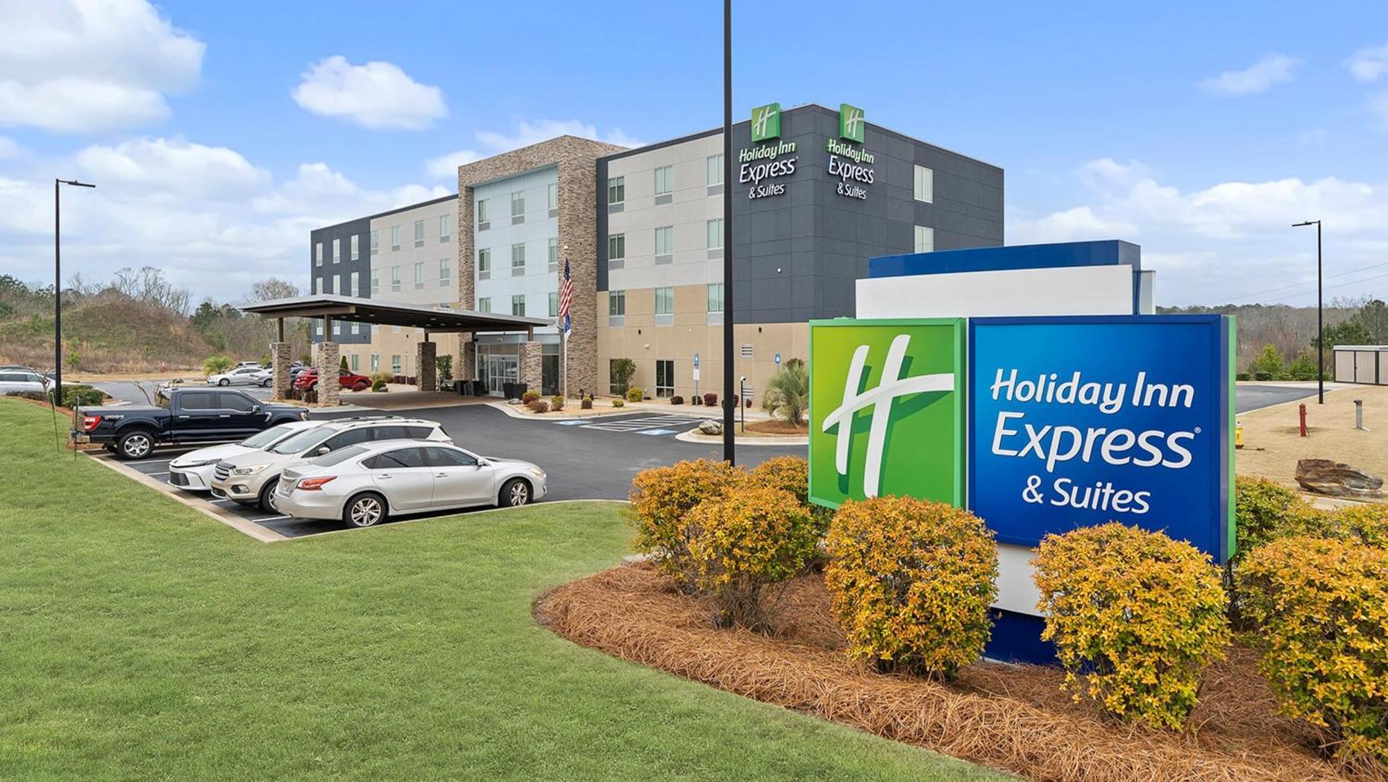 Holiday Inn Express & Suites Macon North By Ihg Exterior foto